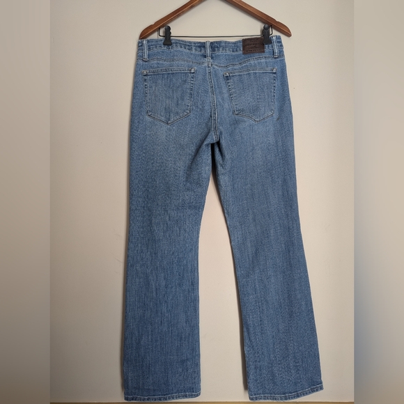 Lucky Brand Lolita Boot Jeans - Picture 3 of 8